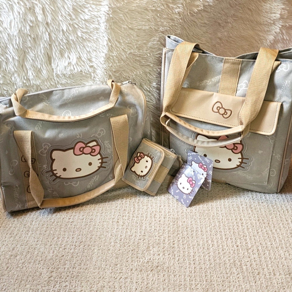 Hello Kitty by Sanrio 1976-2015 Gray & Tan Duffle Bag Overnighter Weekender VTG